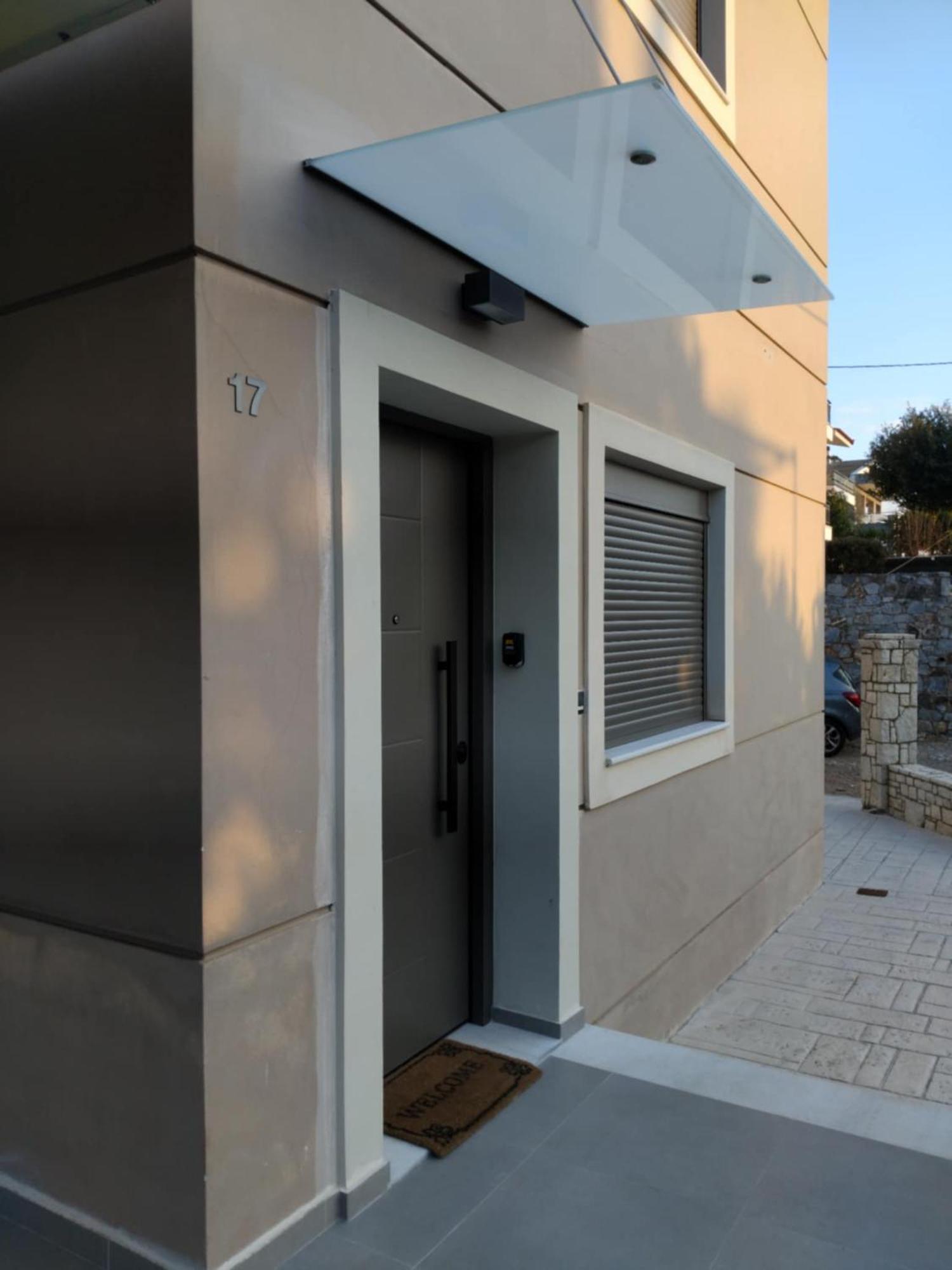 Apartmán Simple, Calm And Luxurious Kalamata Exteriér fotografie